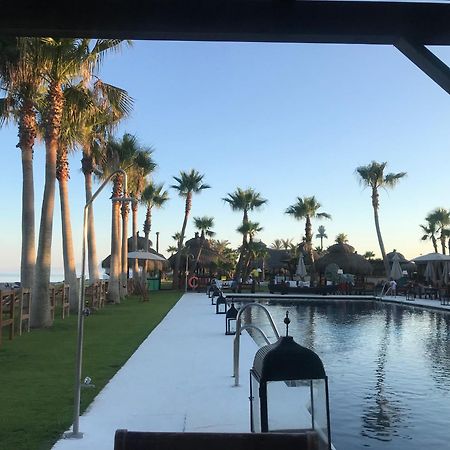 Apartamento Con Piscina ,Playa Con Vistas Panoramicas En La Marina De Sotogrande San Roque  Eksteriør billede