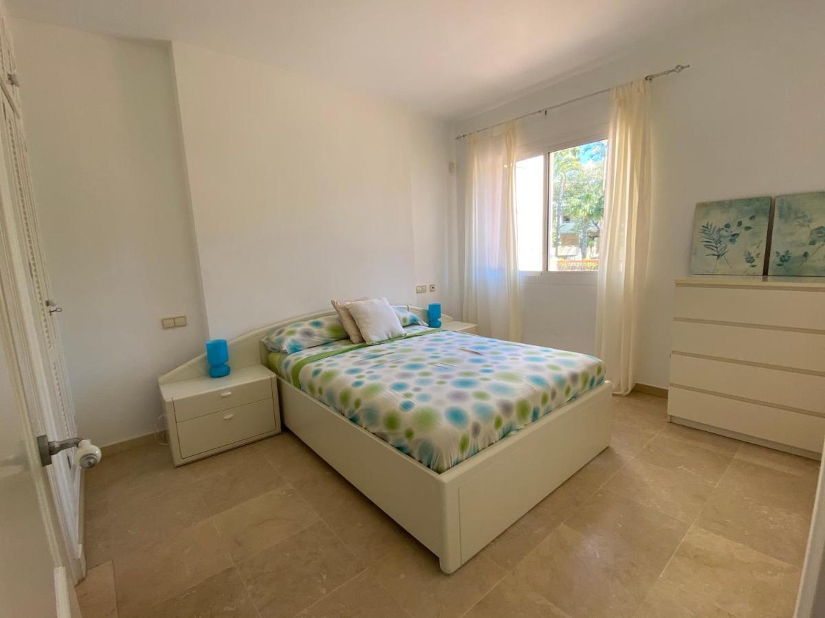 Apartamento Con Piscina ,Playa Con Vistas Panoramicas En La Marina De Sotogrande San Roque  Eksteriør billede