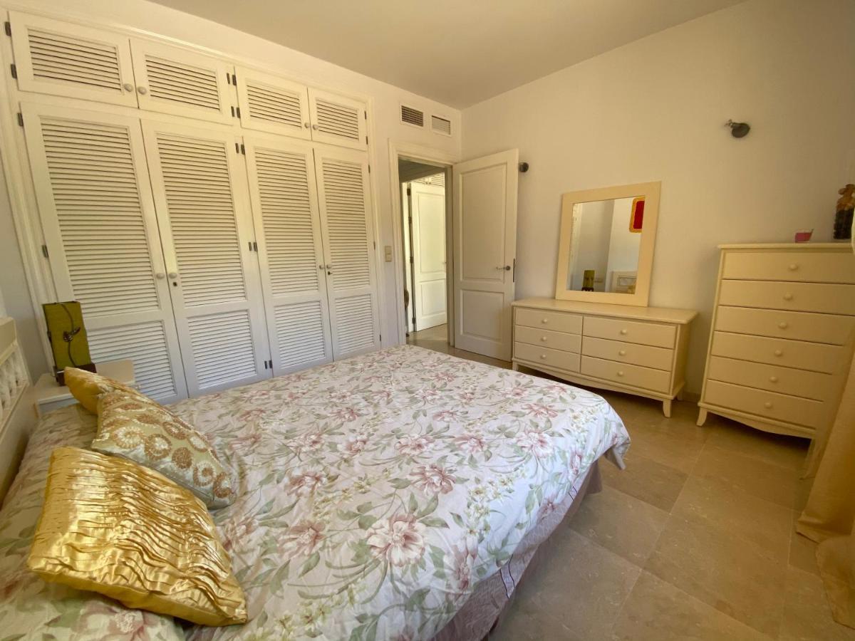 Apartamento Con Piscina ,Playa Con Vistas Panoramicas En La Marina De Sotogrande San Roque  Eksteriør billede