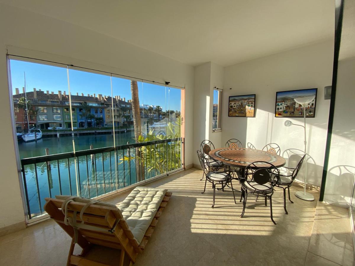 Apartamento Con Piscina ,Playa Con Vistas Panoramicas En La Marina De Sotogrande San Roque  Eksteriør billede