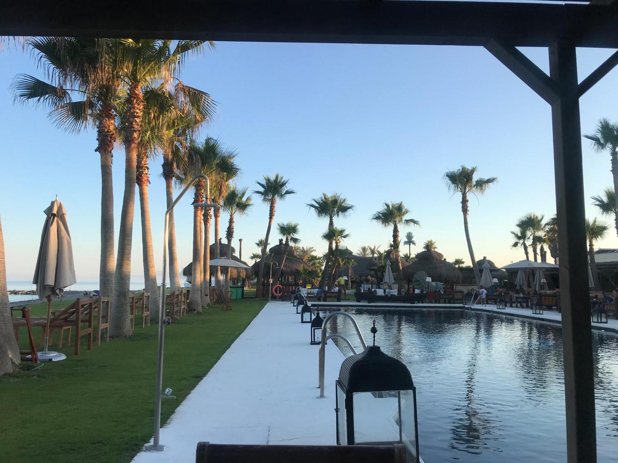 Apartamento Con Piscina ,Playa Con Vistas Panoramicas En La Marina De Sotogrande San Roque  Eksteriør billede